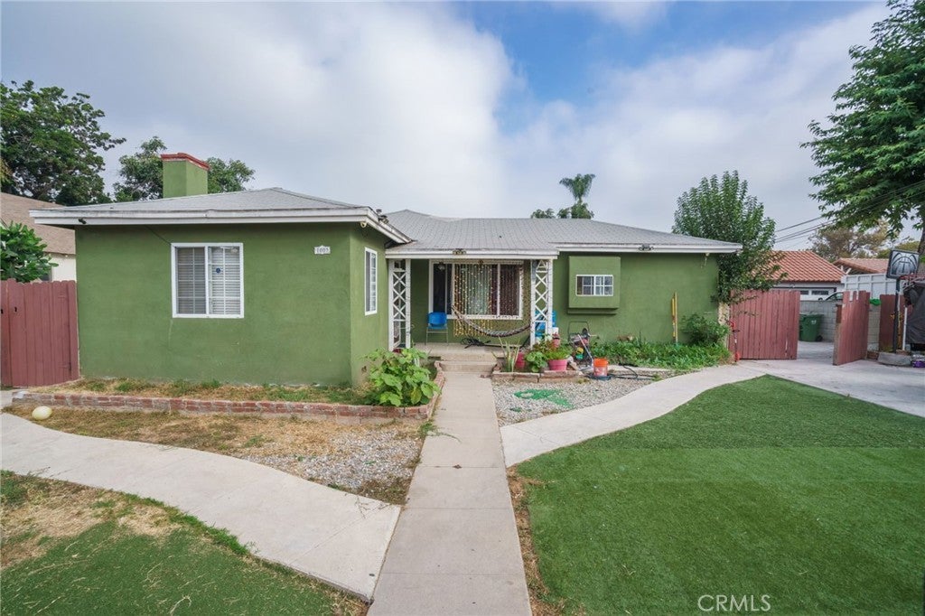 Photo of Listing #DW24205425