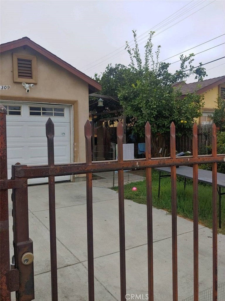 Photo of Listing #RS24205940