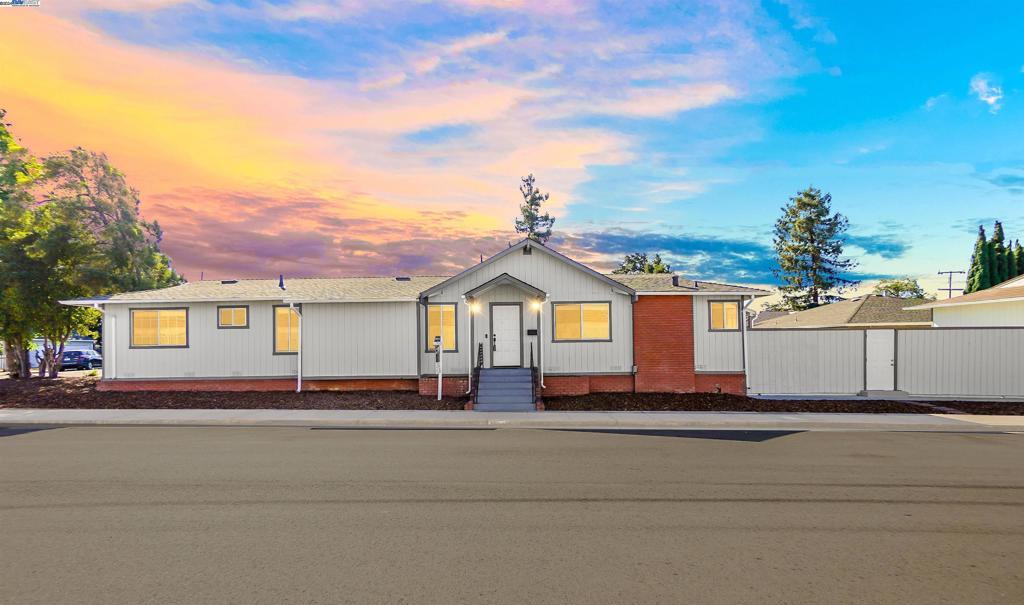 Photo of Listing #41075516