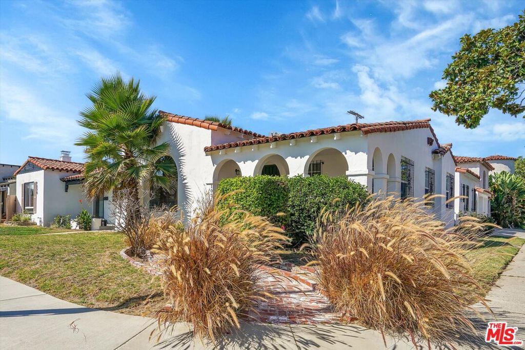 Photo of Listing #24449675