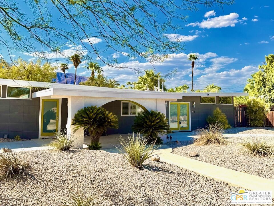 1153 Calle Marcus, Palm Springs