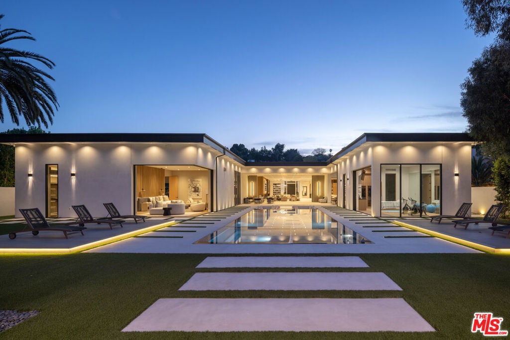 Photo of Listing #24449941