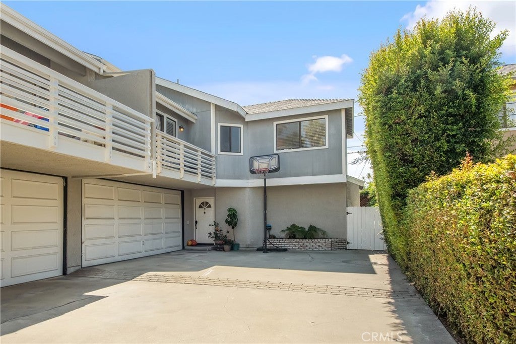 2216 Manhattan Beach Boulevard B