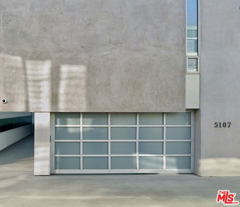 Photo of Listing #24450447