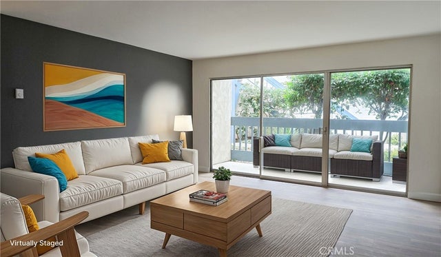 603 S Prospect Avenue 105, Redondo Beach.