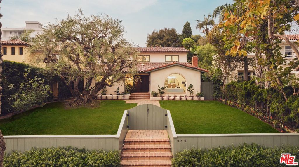 Photo of Listing #24442871