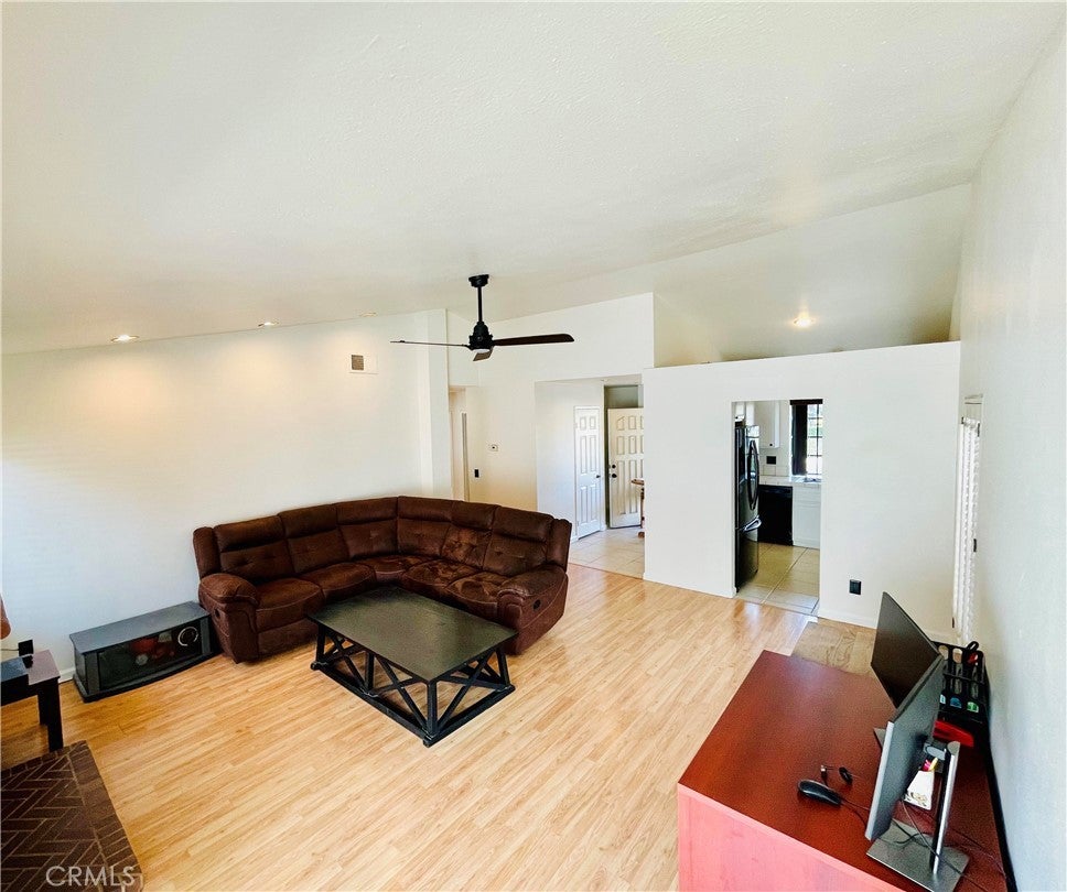 Photo of Listing #SW24212050