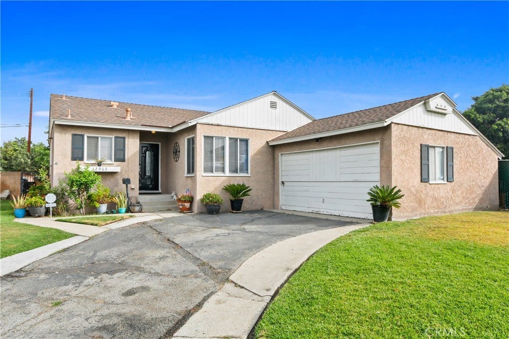 Photo of Listing #MB24212055