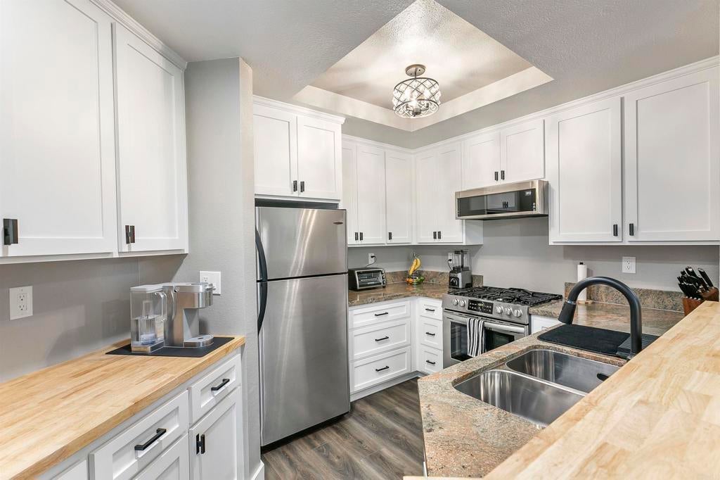 Photo of Listing #PTP2406328