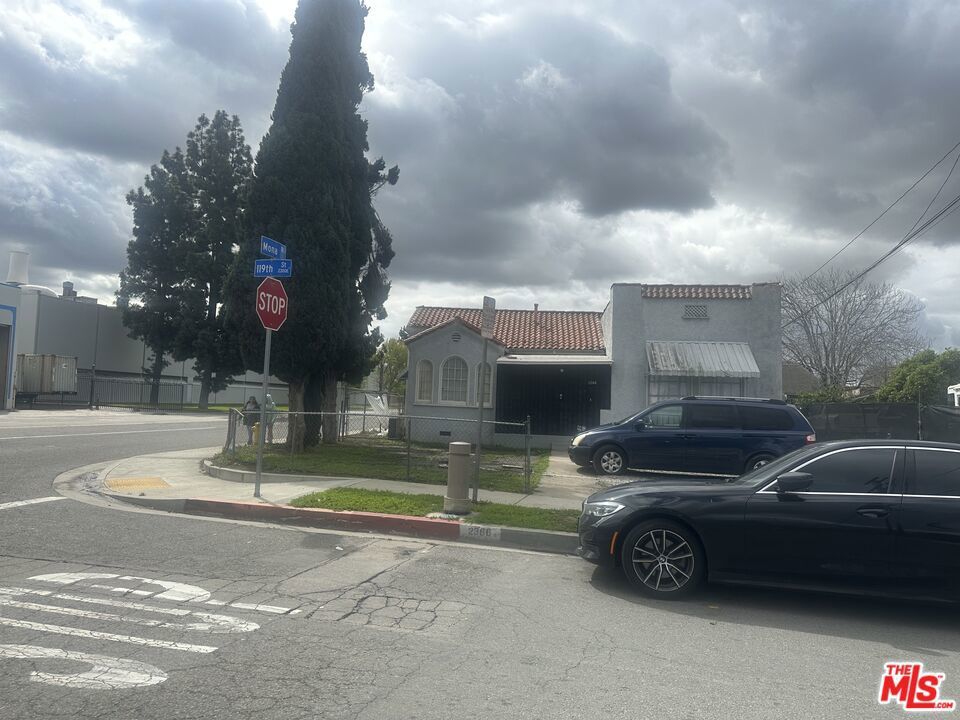 Photo of Listing #24453567