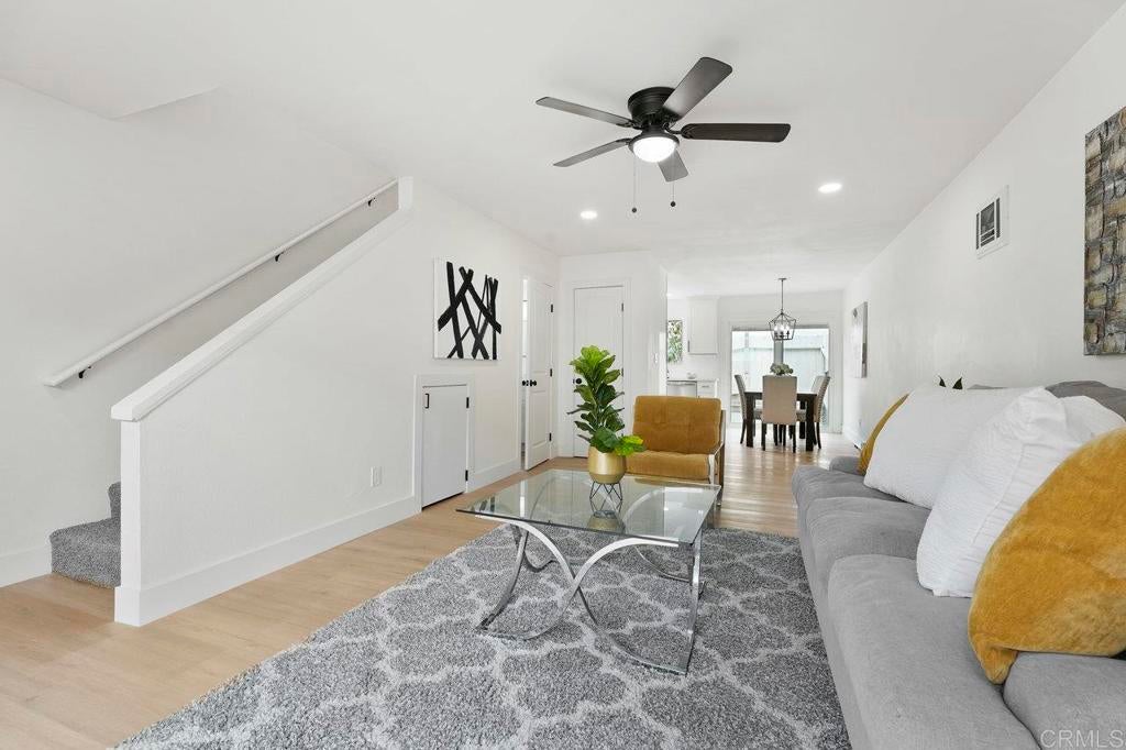 Photo of Listing #PTP2406395