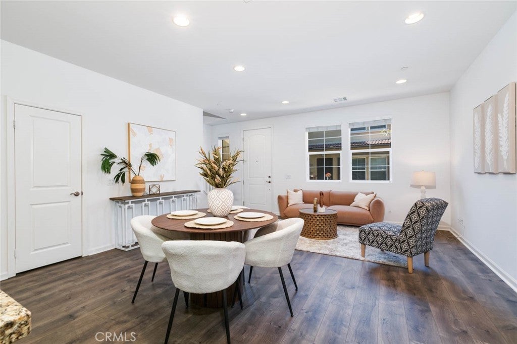 Photo of Listing #TR24215121