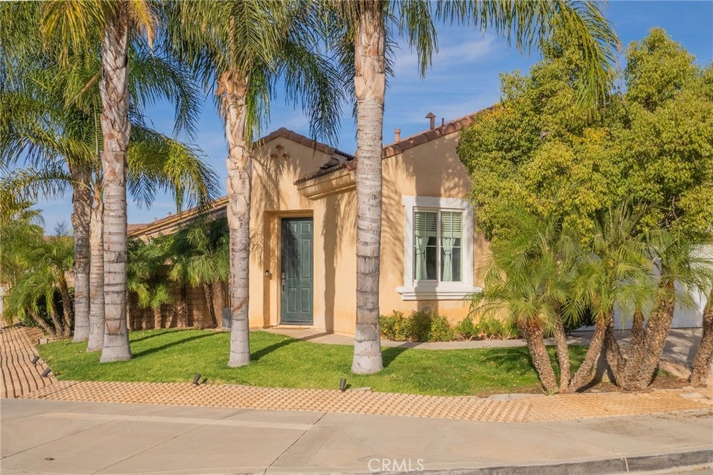 Photo of Listing #IV24215200