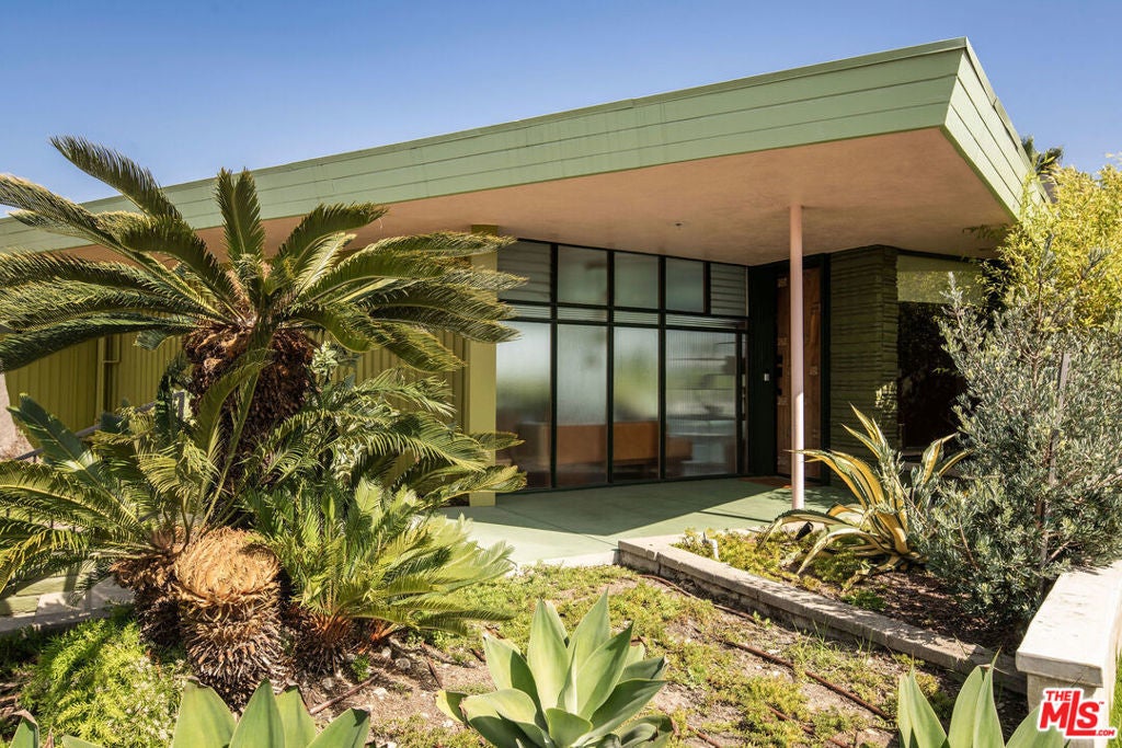 Photo of Listing #24453507