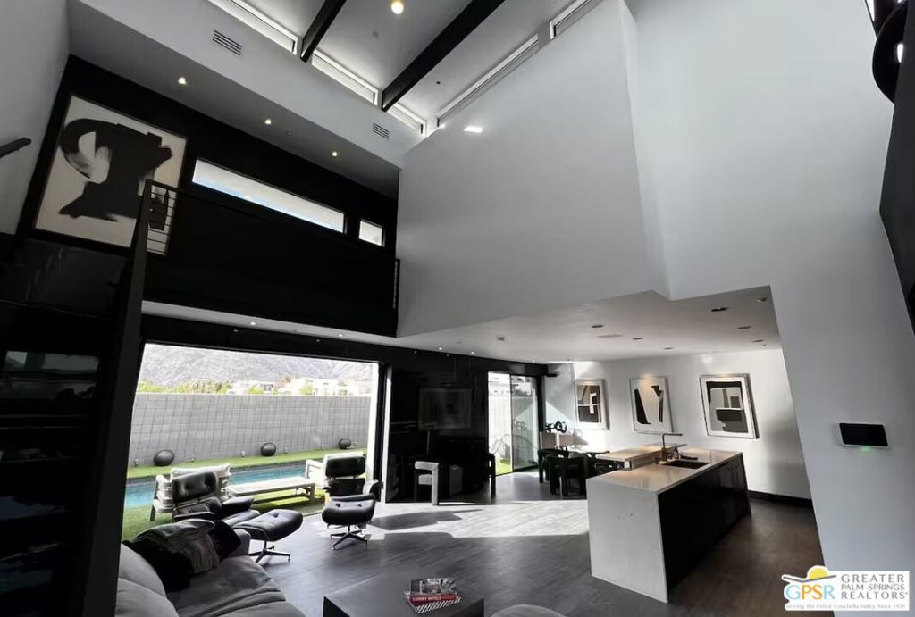 Photo of Listing #24454247