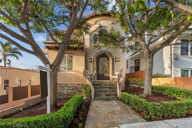 927 15th Street, Hermosa Beach.