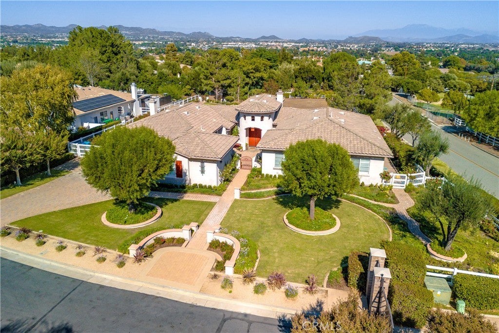 Photo of Listing #SW24208656