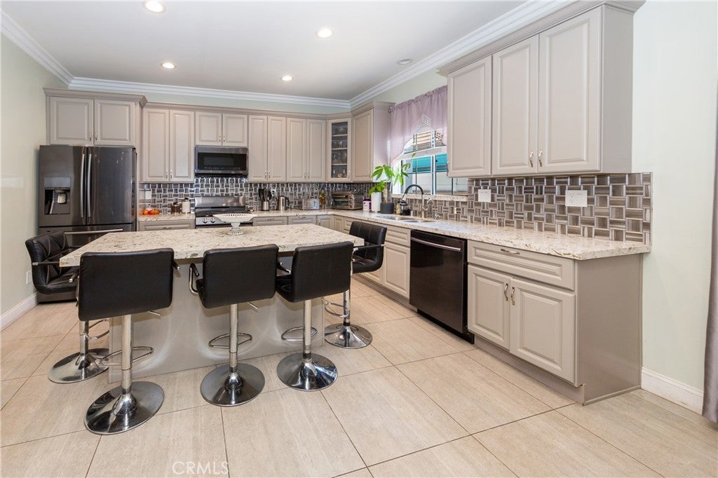 Photo of Listing #GD24215515