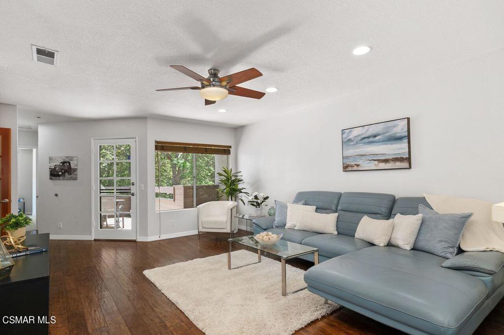 Photo of Listing #224004371