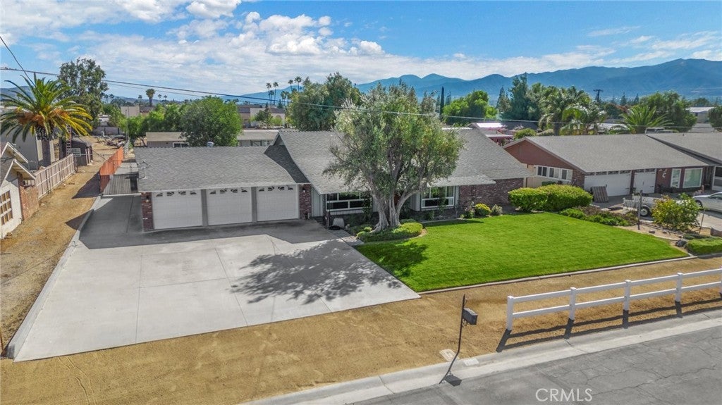 Photo of Listing #PW24199636