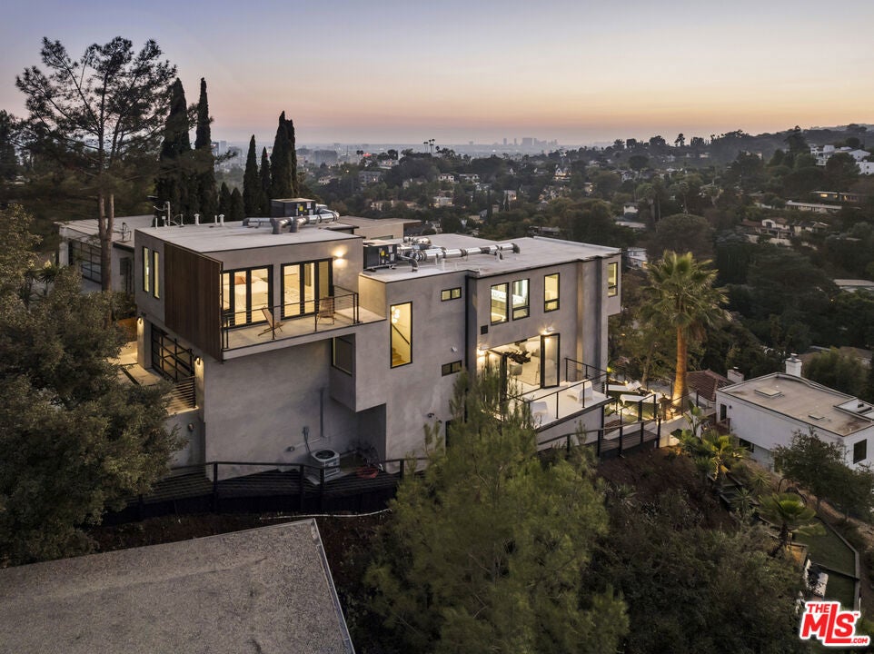 Photo of Listing #24454485