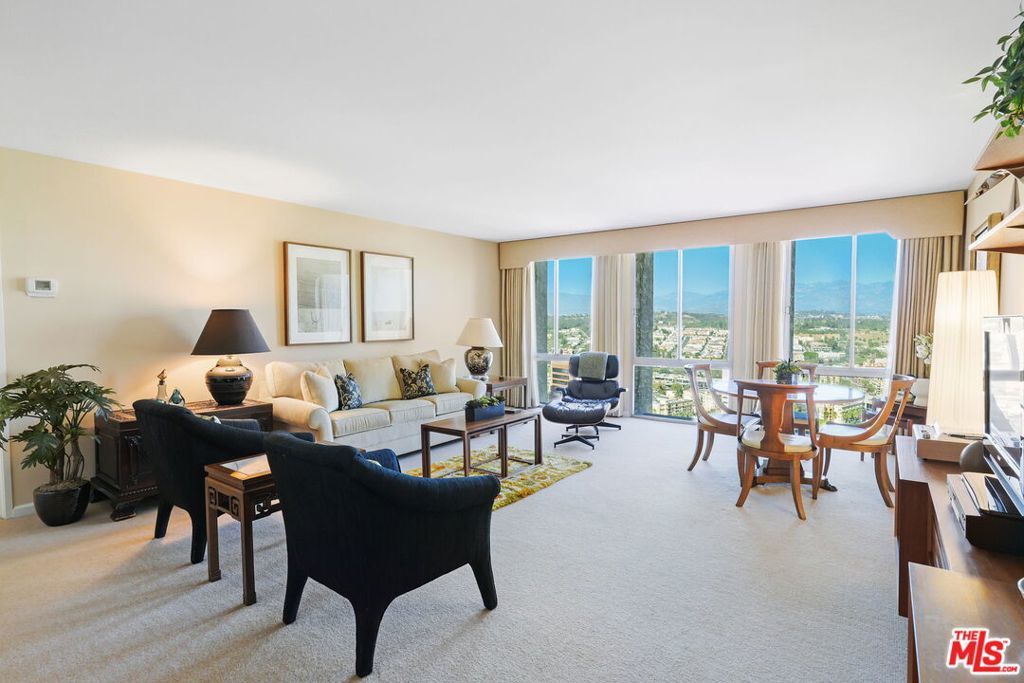 Photo of Listing #24455259