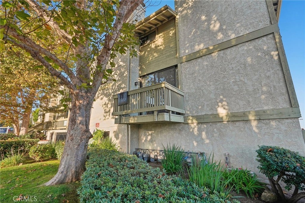 220 S Prospect Avenue 1