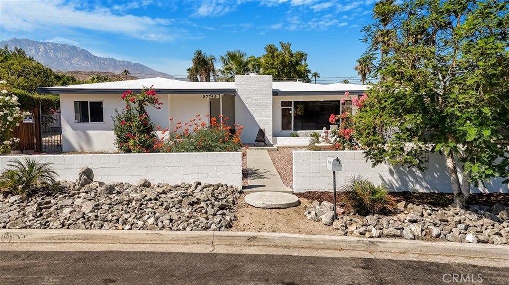 Photo of Listing #OC24218973