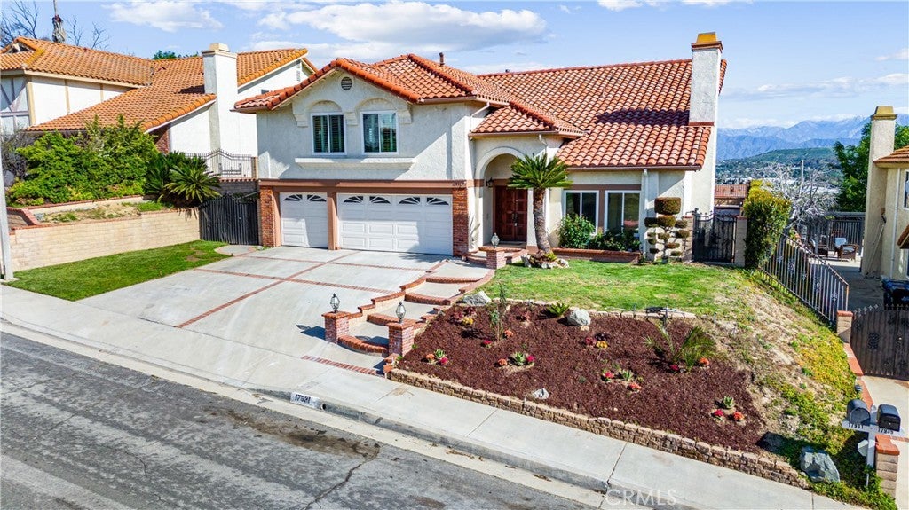 Photo of Listing #DW24219257