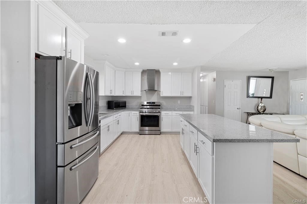 Photo of Listing #SW24218942