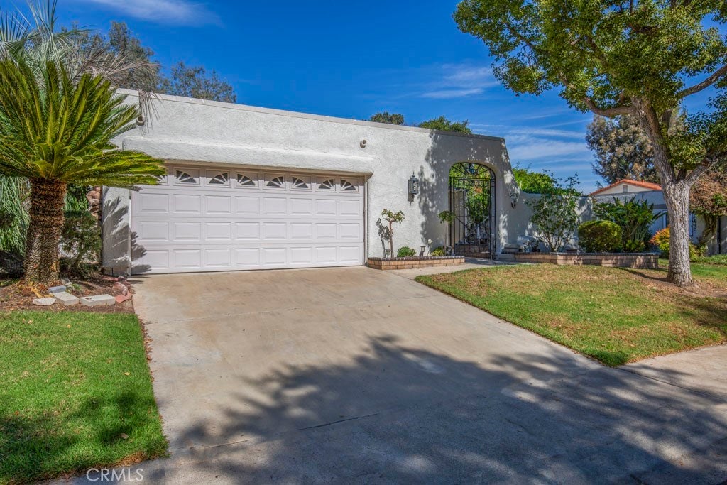 Photo of Listing #OC24219088