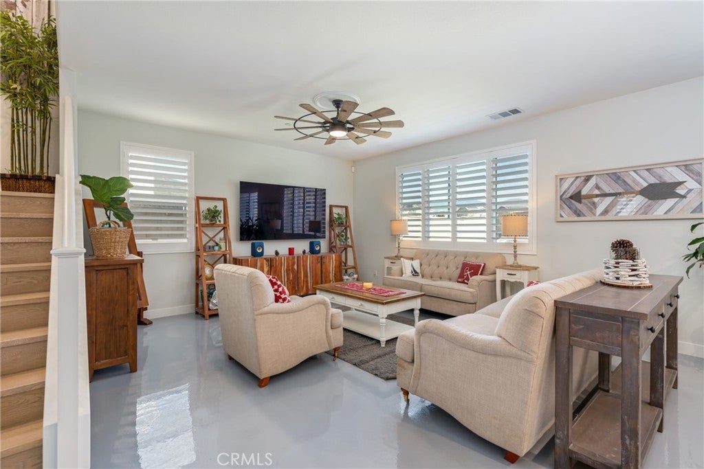 Photo of Listing #IV24219321