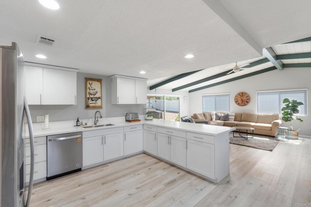 Photo of Listing #NDP2409438