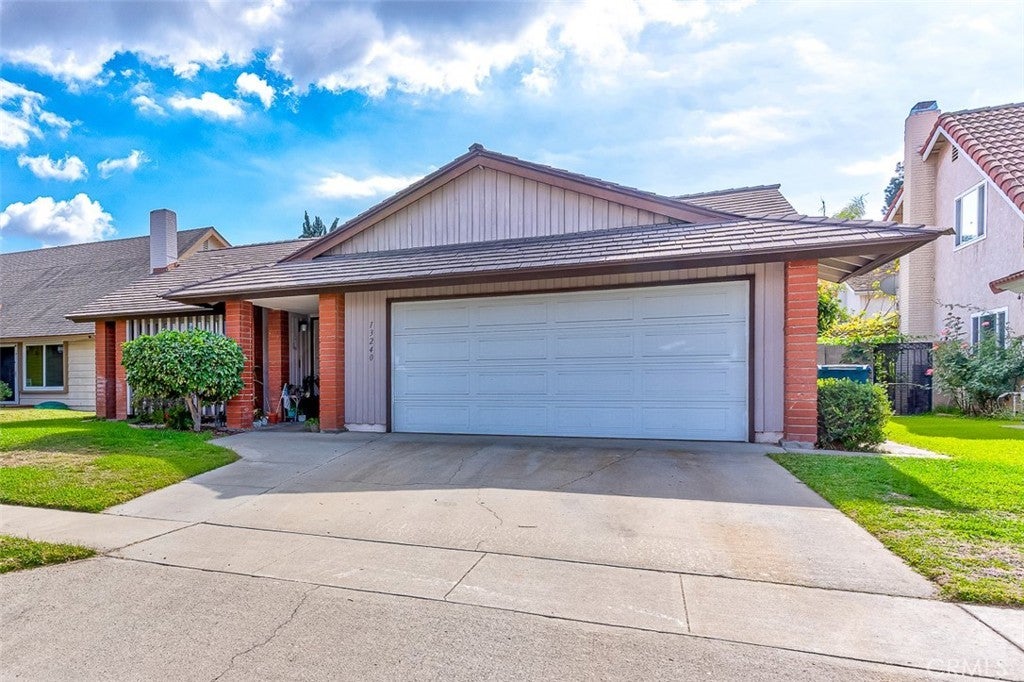 Photo of Listing #PW24220208