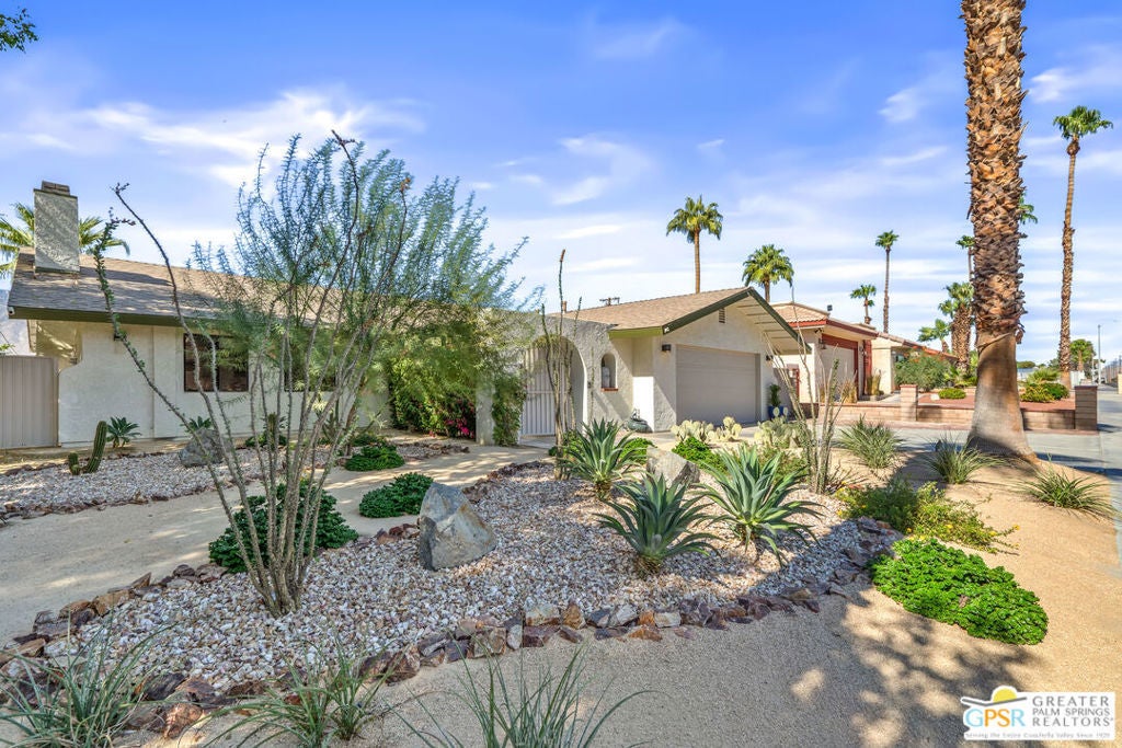 Photo of Listing #24456899