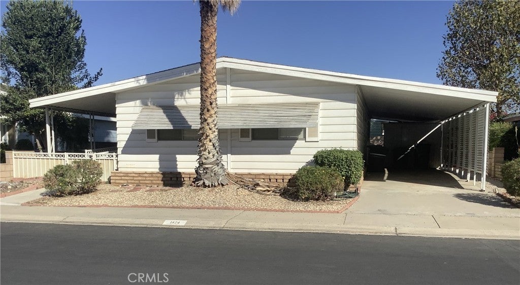 Photo of Listing #IV24221397