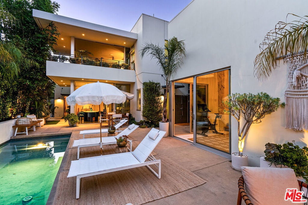 Photo of Listing #24457299