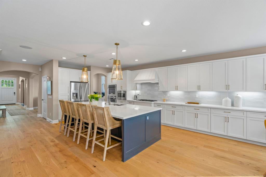 Photo of Listing #NDP2409574