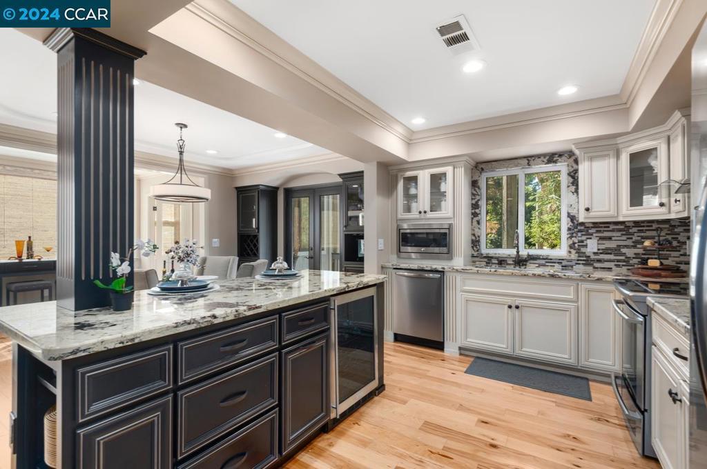 Photo of Listing #41077852