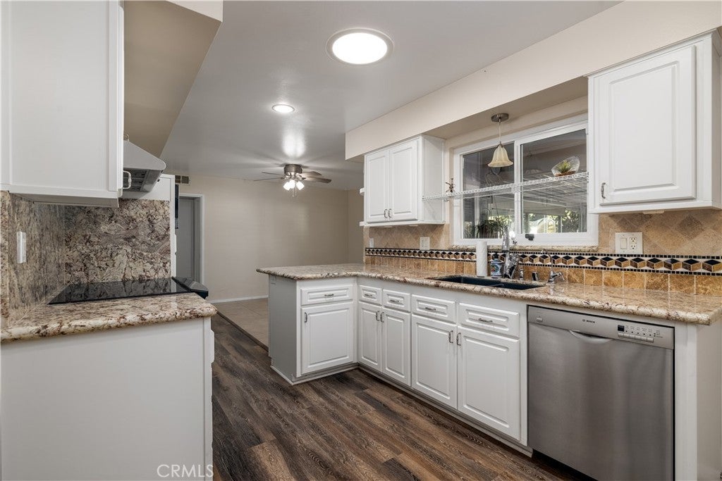 Photo of Listing #SW24223875