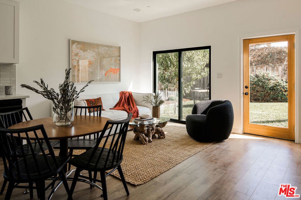 Photo of Listing #24455509