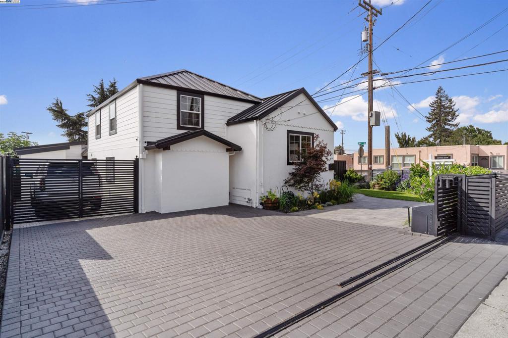 Photo of Listing #41077945