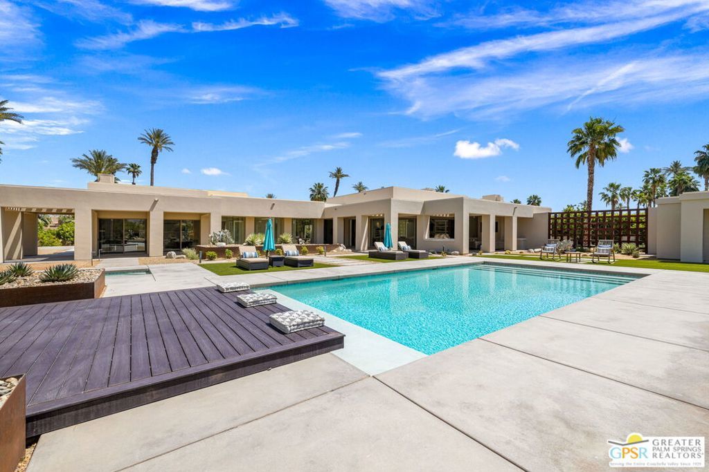 8 Strauss Terrace, Rancho Mirage