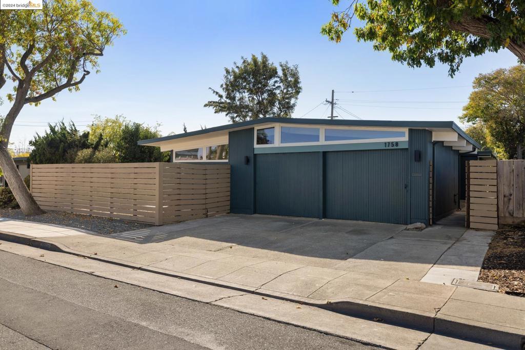 Photo of Listing #41077997