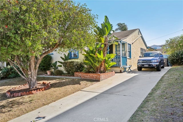 1406 23rd Street, Manhattan Beach.