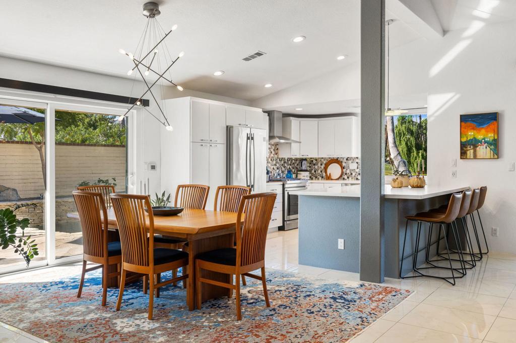 411 Gran Via, Palm Desert