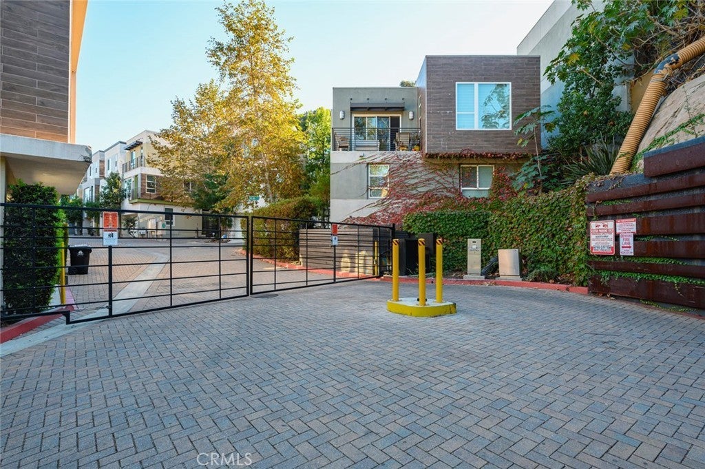 Photo of Listing #AR24227375