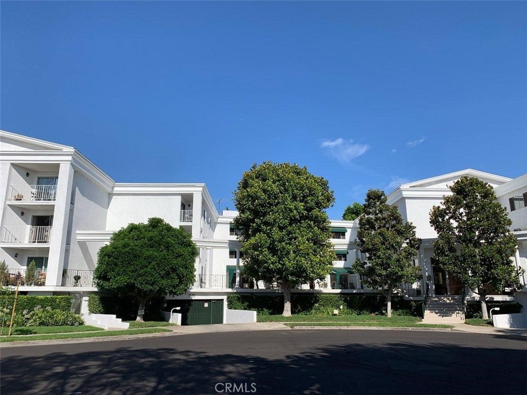 Photo of Listing #DW24228449