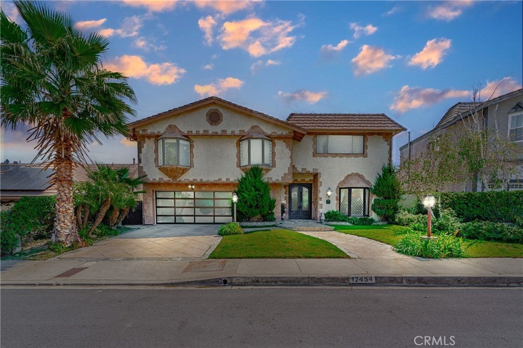 Photo of Listing #DW24228482