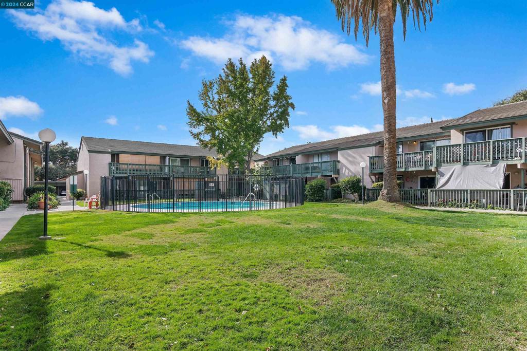 Photo of Listing #41078378